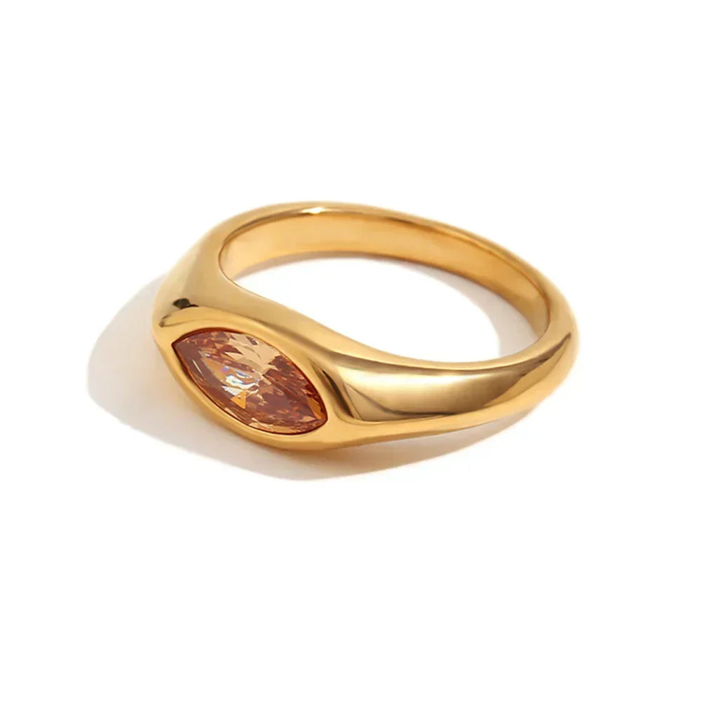 Belle Horse Eye Seal Rings